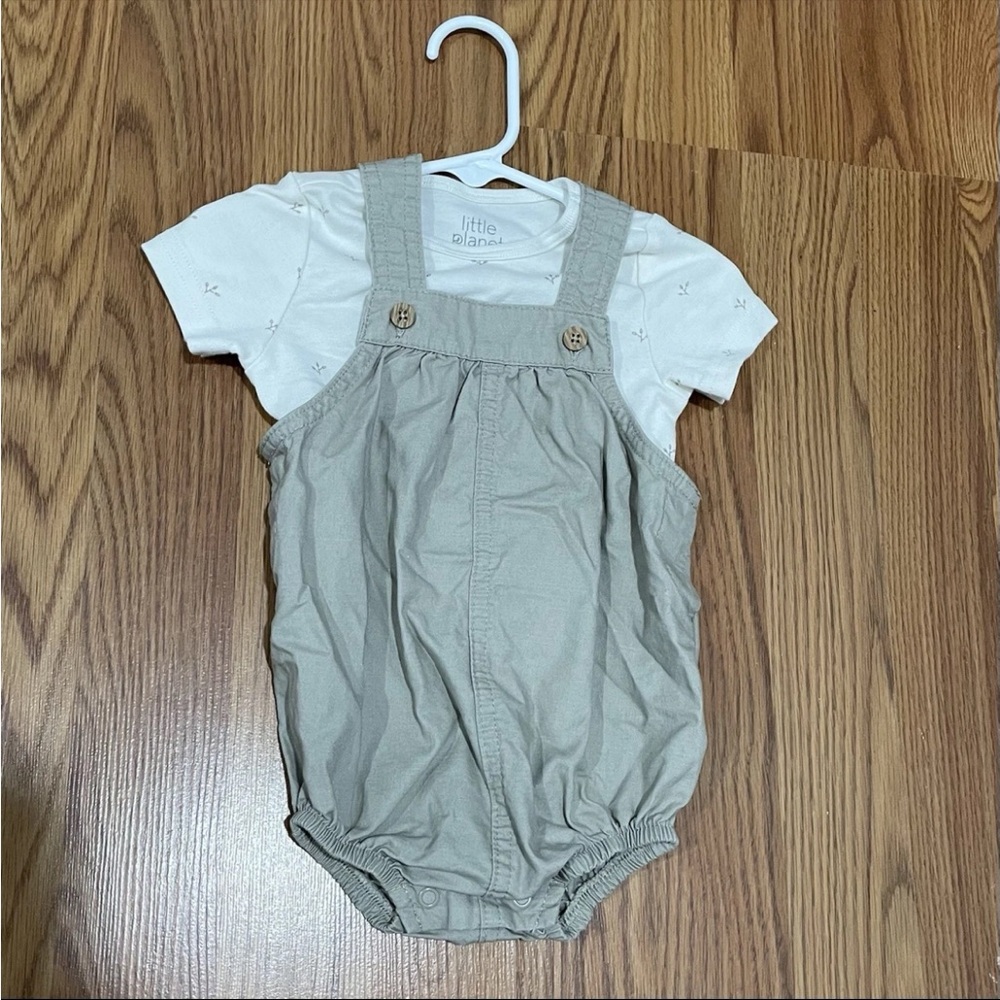 Little Planet Organics By Carter’s 2pc Set Shortalls Sz 12M NWOT